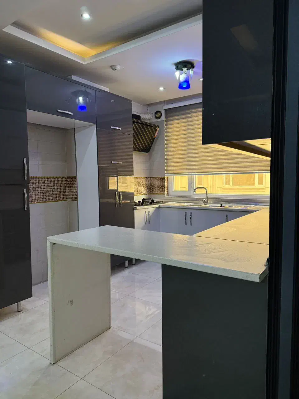 ۸۰متر/مجتمع آریو/شهرک شاهد/با۵۷۰م وام آماده|فروش آپارتمان|شهریار, شهرک شاهد|دیوار