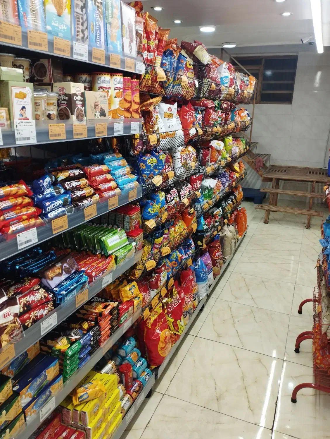 نیروی استخدامی در فروشگاه|استخدام بازاریابی و فروش|کرج, کوی امامیه|دیوار