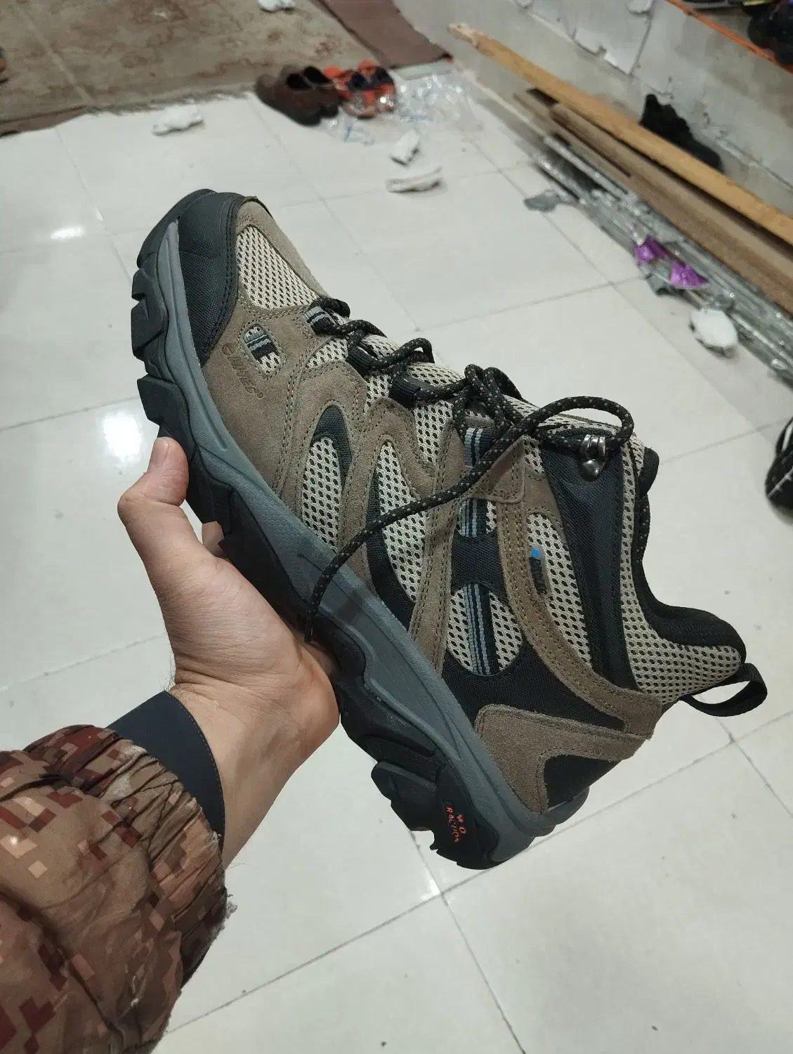 کفش کوهنوردی ایتک|کوهنوردی و کمپینگ|زاهدان, |دیوار