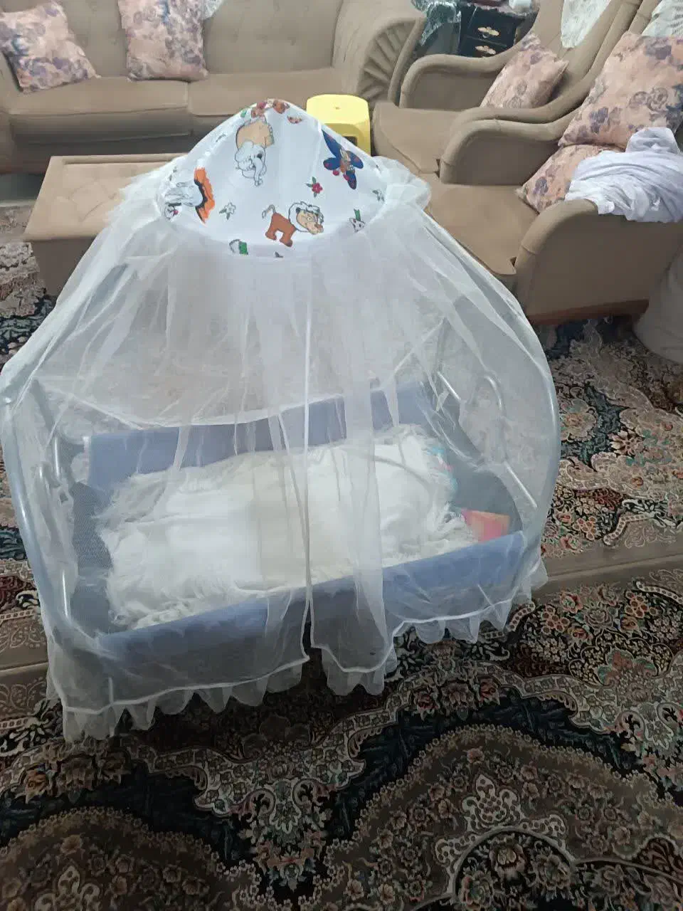 گهواره نوزاد کاملا سالم|اسباب و اثاث بچه|لواسان, |دیوار