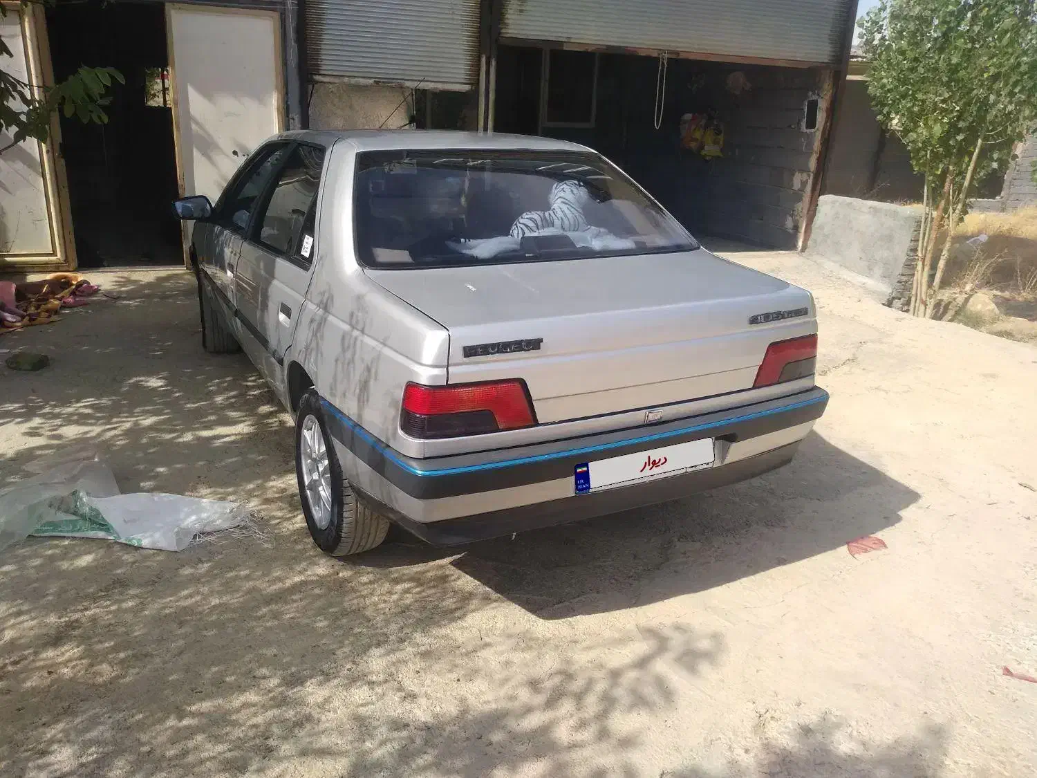 پژو 405عتیقه مدل 93بدونه رنگ|خودرو سواری و وانت|سنندج, |دیوار