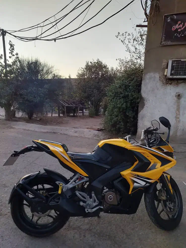 rs200|موتورسیکلت|تهران, مشیریه|دیوار