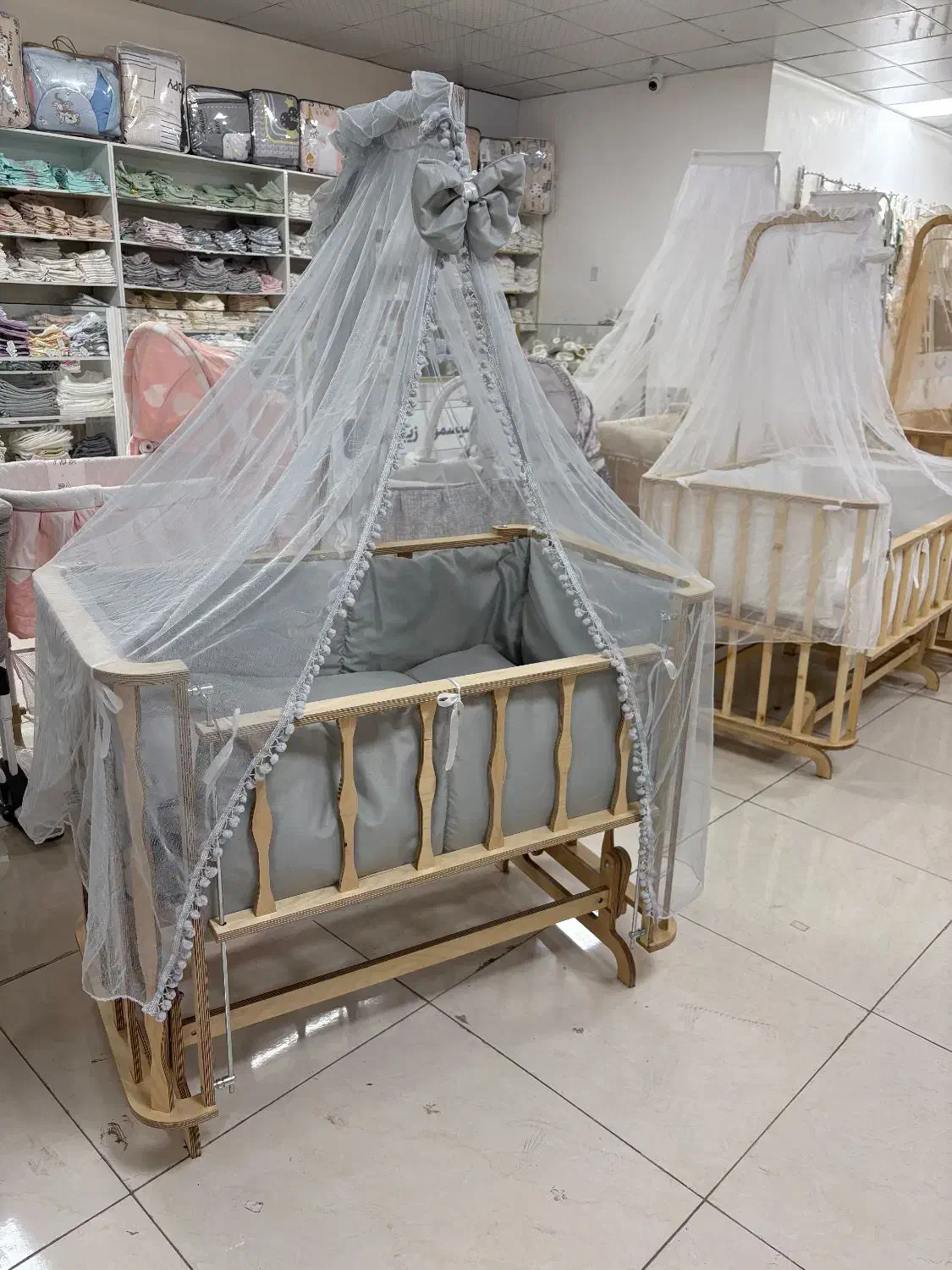 تخت کنار مادر فرشته|تخت و صندلی بچه|قزوین, |دیوار