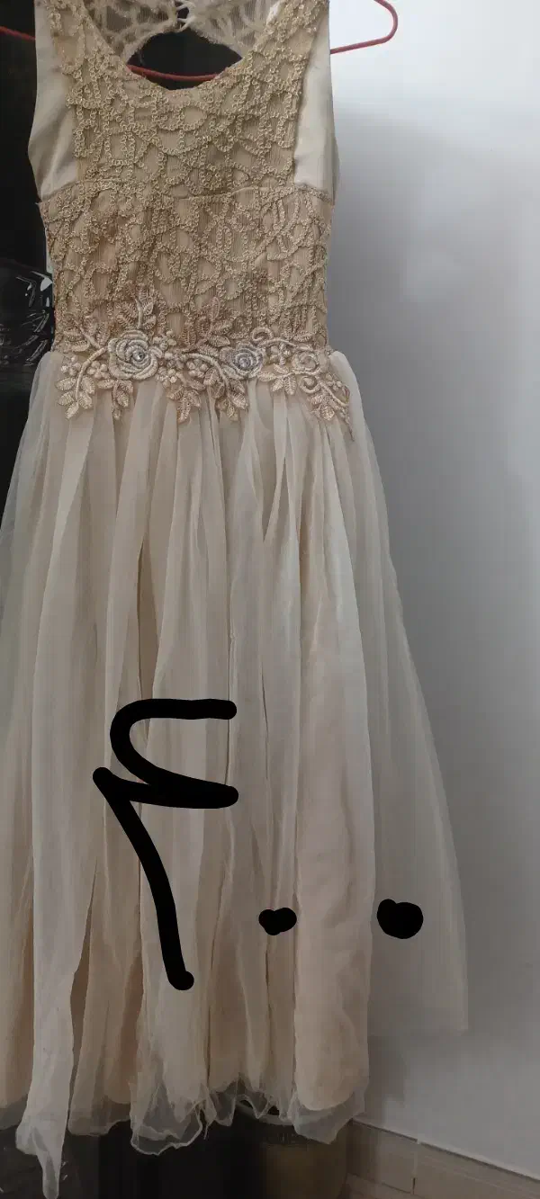 لباس|لباس|رودهن, |دیوار