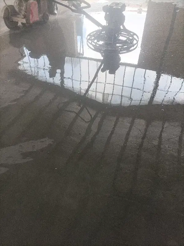 بتن ریزی با ماله پروانه|خدمات پیشه و مهارت|مشهد, فارغ التحصیلان|دیوار