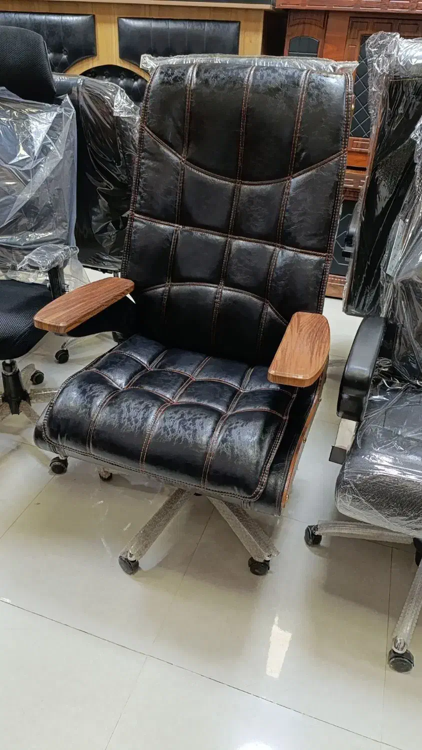 صندلی مدیریتی پشت توری نیلپر کد21|صندلی و نیمکت|همدان, |دیوار