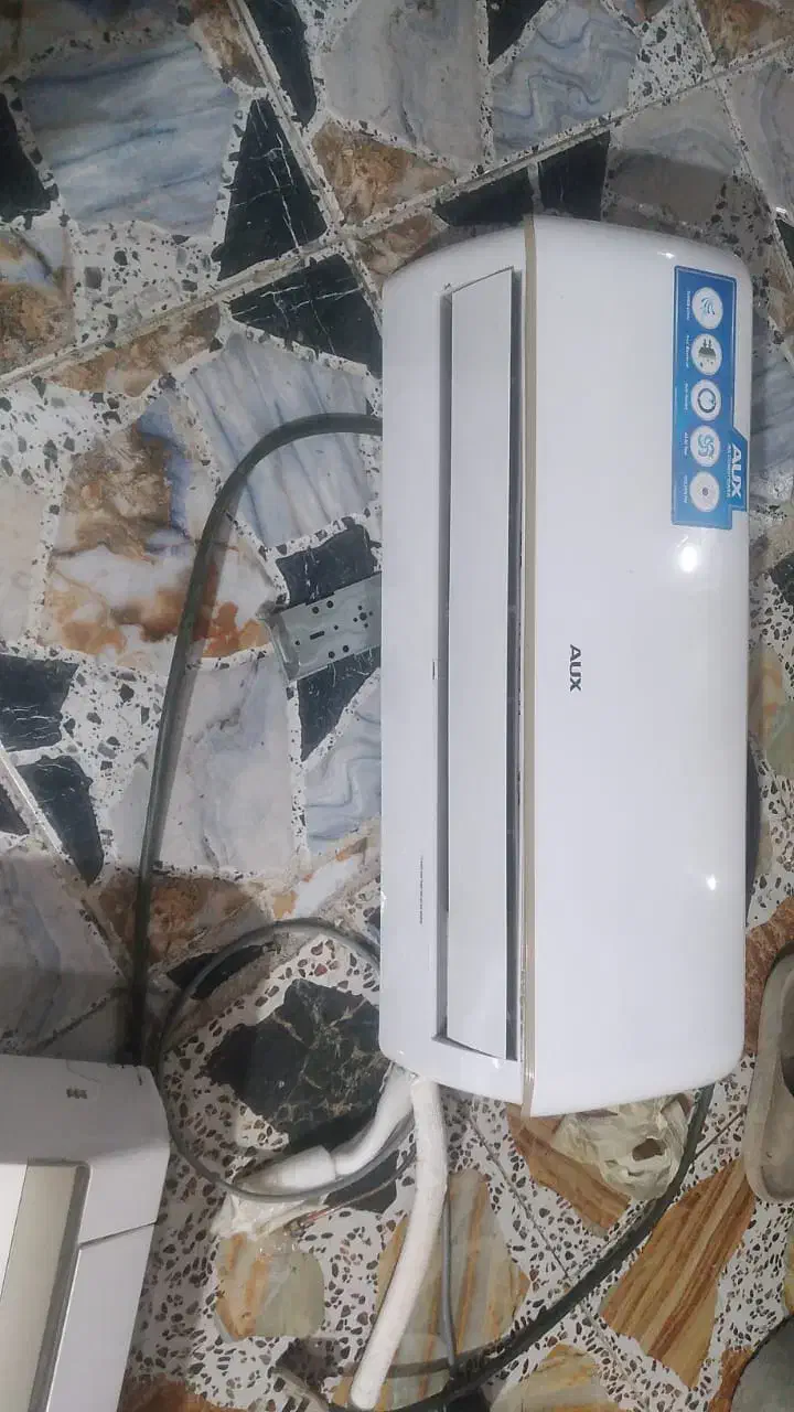 دوکولر گری وایوایکس نوفقط دوفصل گرما استفاده شده|کولر گازی و فن‌کوئل|خرمشهر, |دیوار