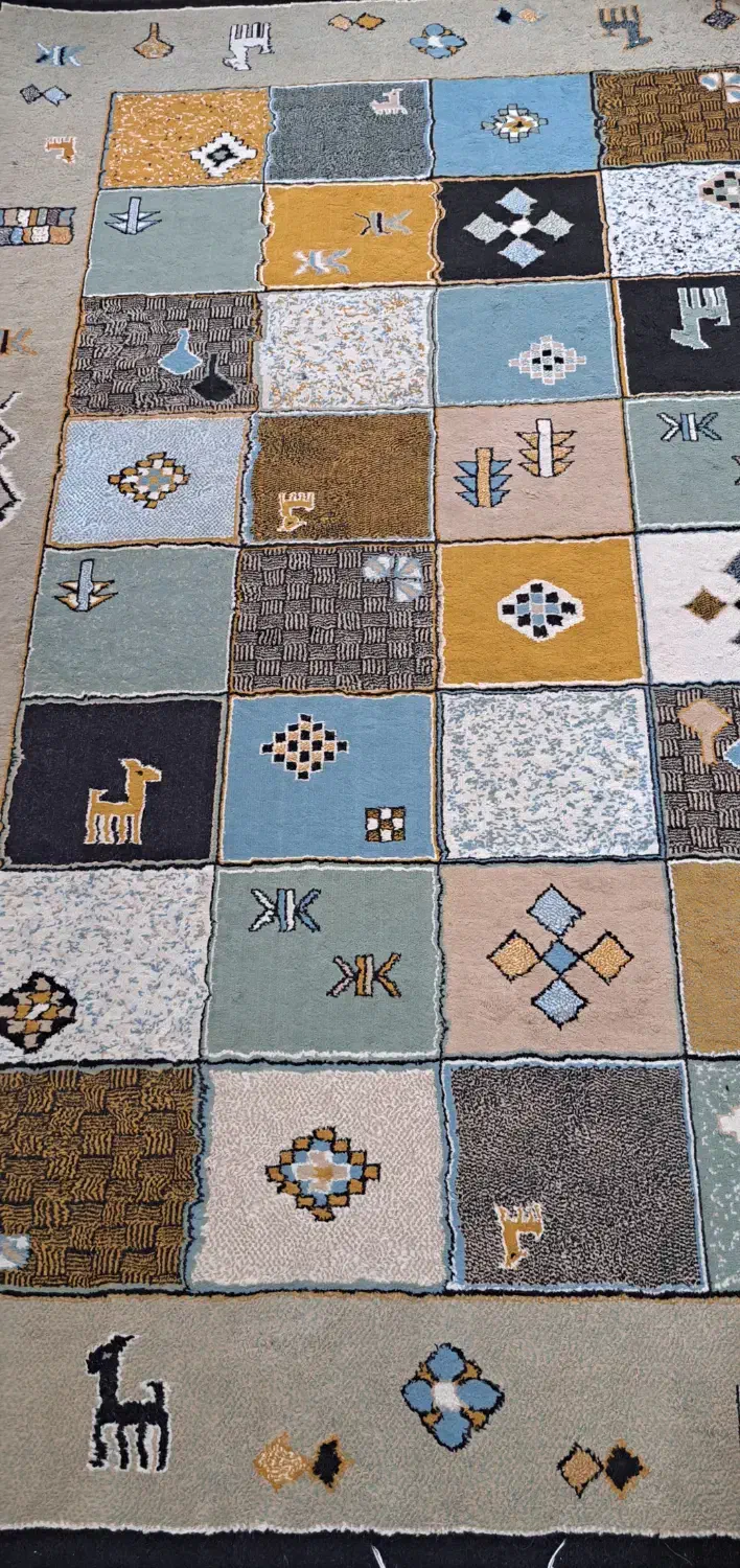 فرش ۴ متری|فرش|قائم‌شهر, |دیوار