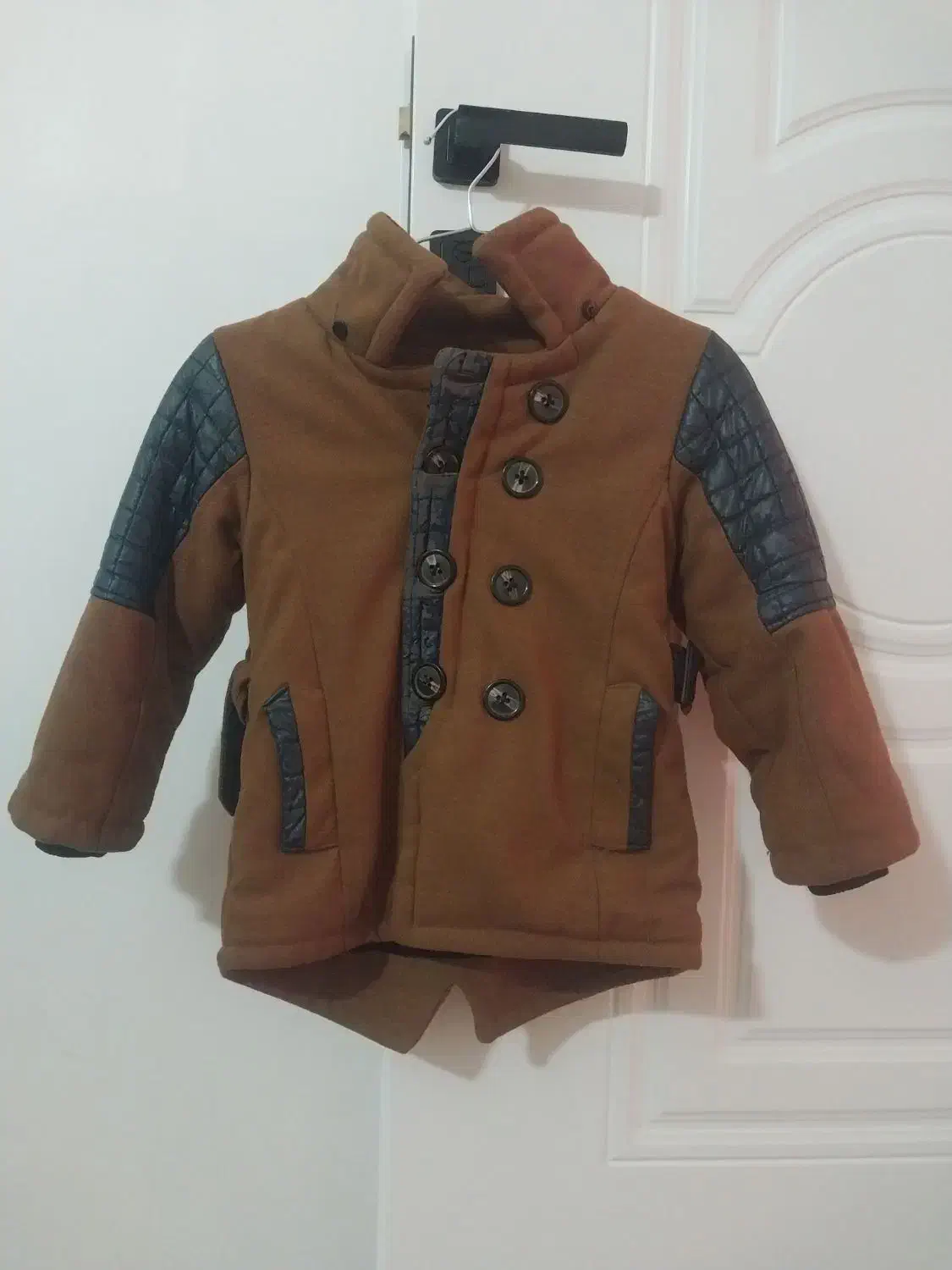 پالتو فوتر درجه یک|لباس|تربت‌حیدریه, پیشکوه|دیوار