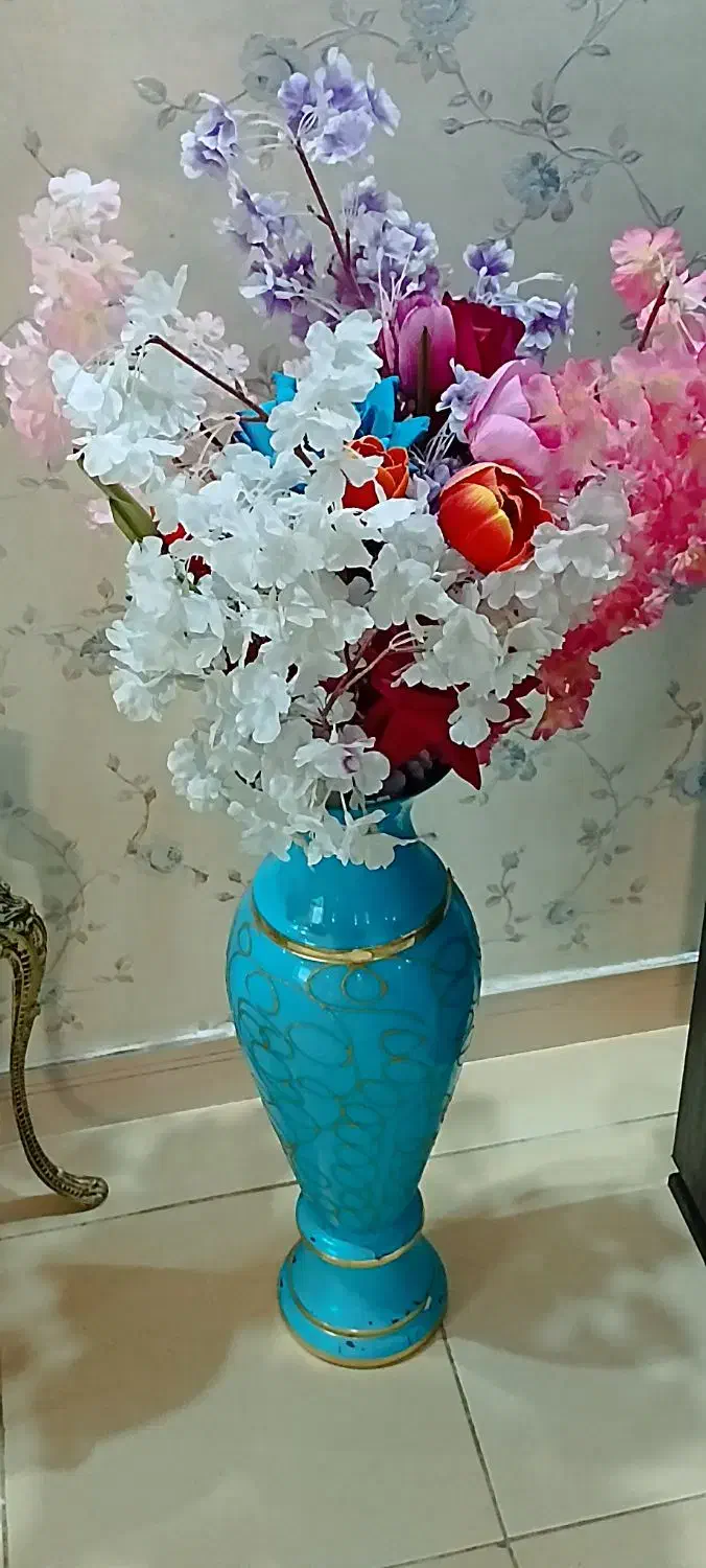 گلدون با گل مصنوعی،دکور خانه|گل مصنوعی|ازنا, |دیوار