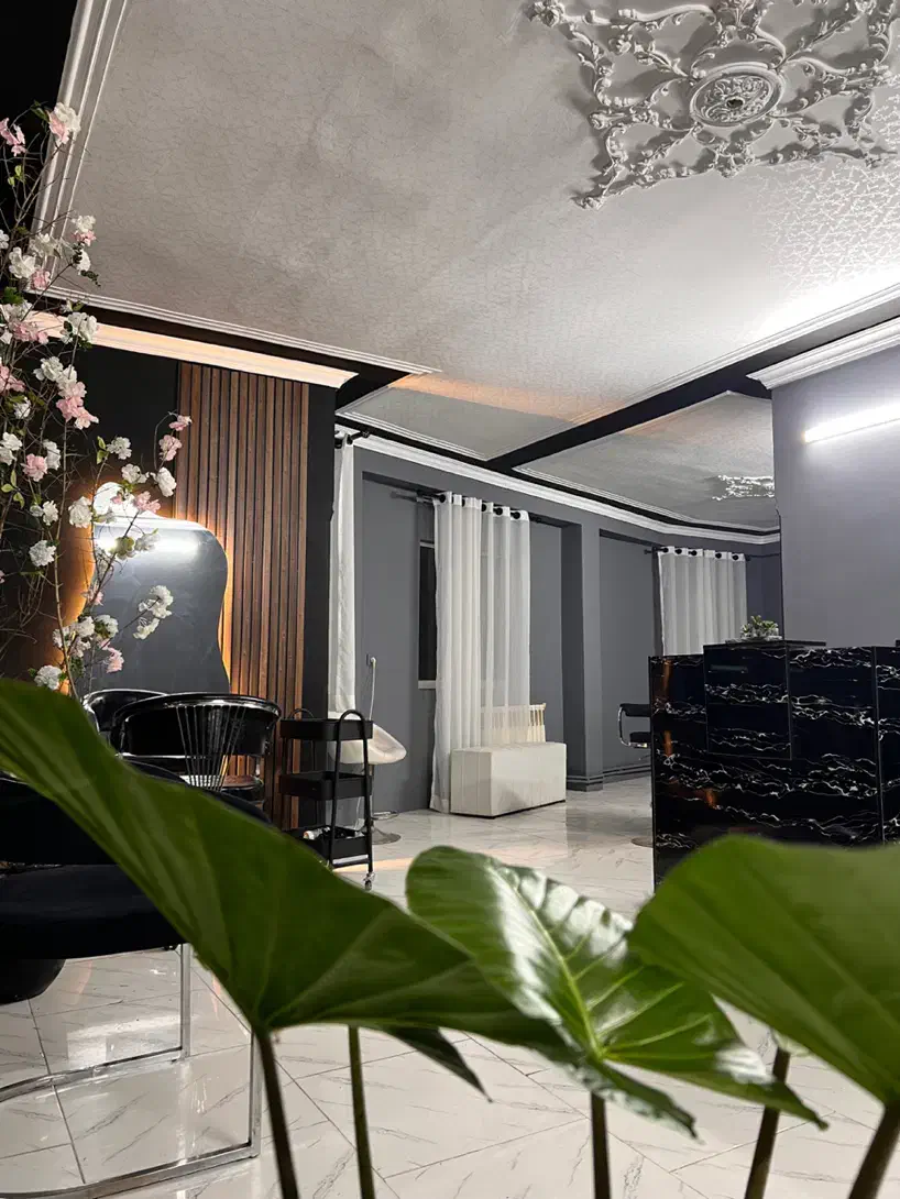 اجاره صندلی و اتاق در سالن زیبایی|خدمات آرایشگری و زیبایی|آمل, |دیوار