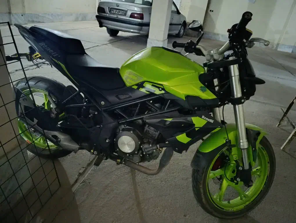 بنلی ۲۵۰cc|موتورسیکلت|کرمان, |دیوار