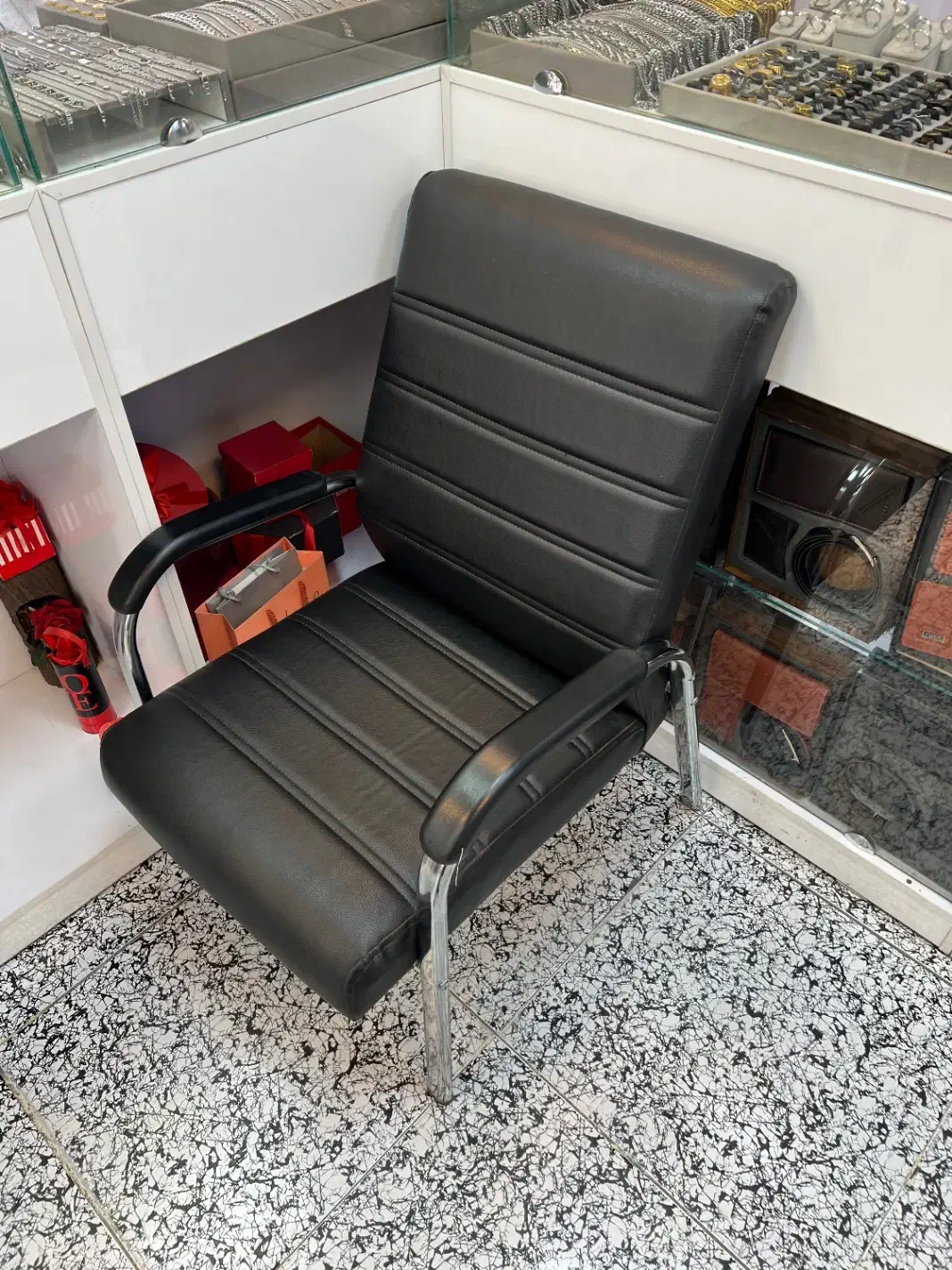 صندلی|صندلی و نیمکت|کرمان, |دیوار