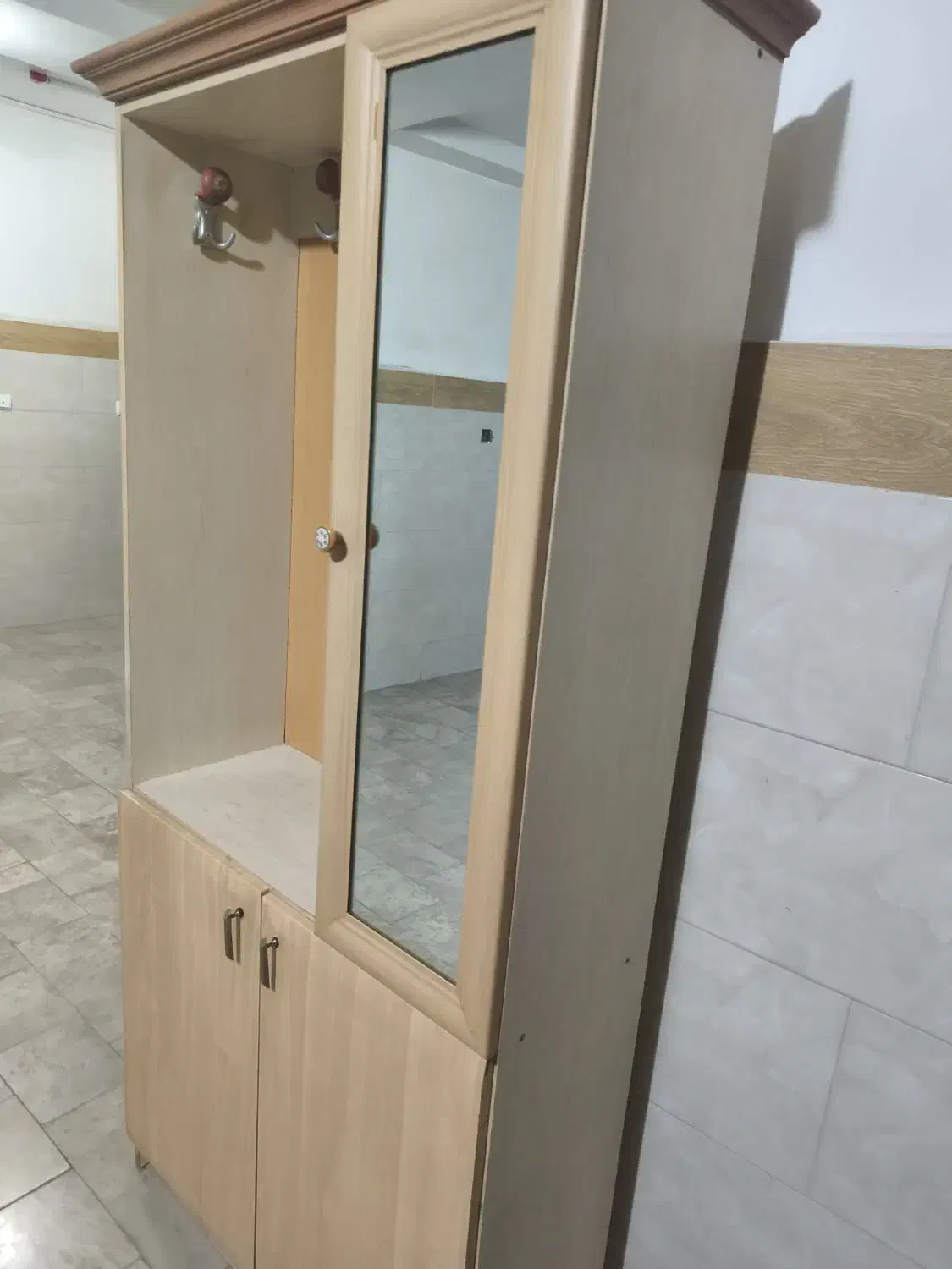 جاکفشی آینه دار|جاکفشی، کمد، دراور|فردیس, فرامرزیه|دیوار