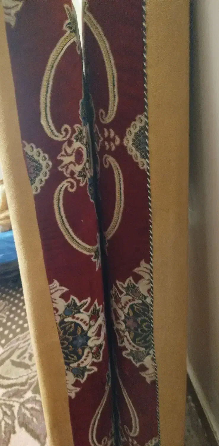 پشتی در حد نو|پشتی|شوشتر, |دیوار