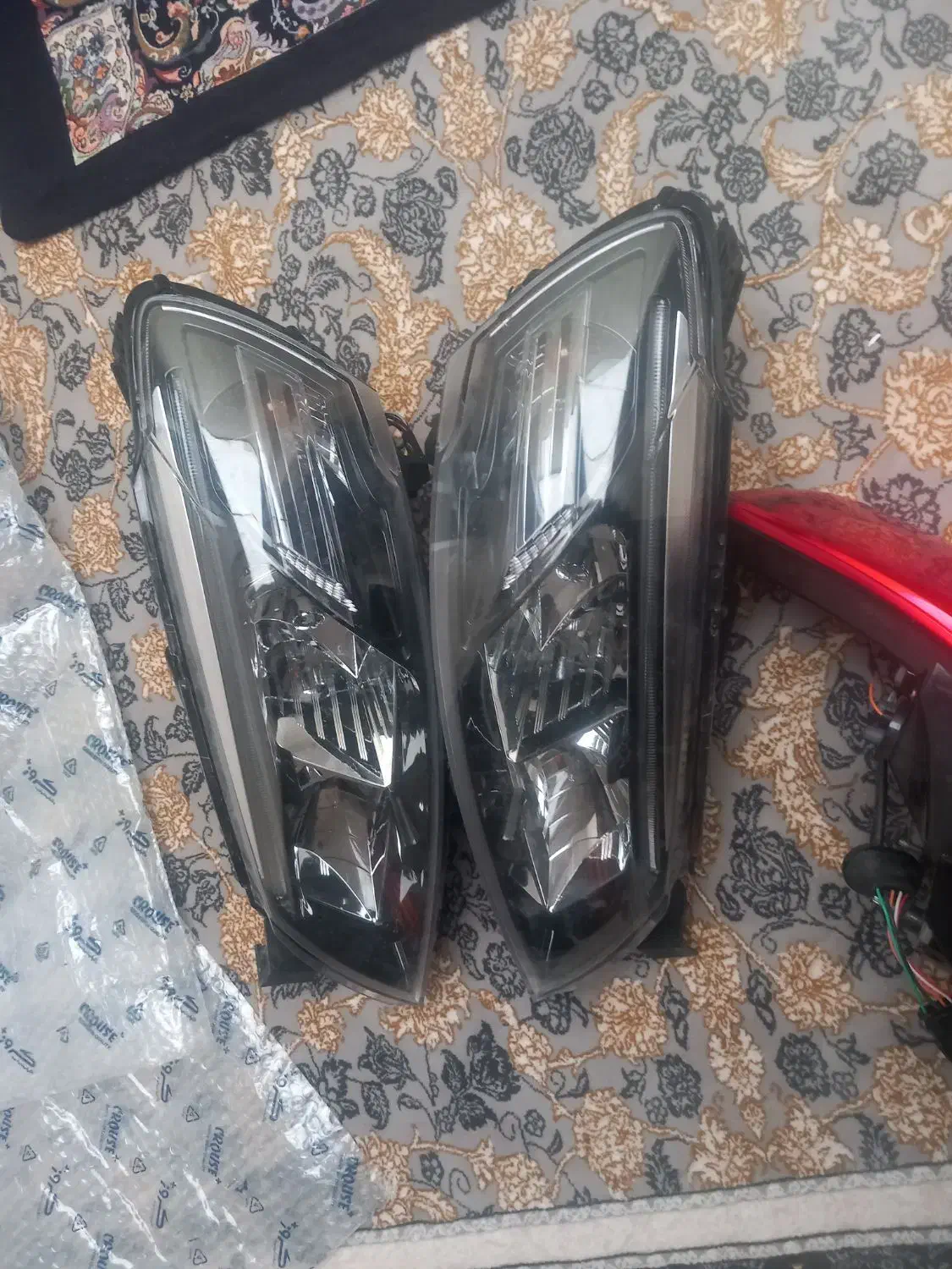 فروش چراغ جلو وعقب وجلو پنجره رانا پلاس|قطعات یدکی و لوازم جانبی|شاهین‌شهر, نبوت|دیوار