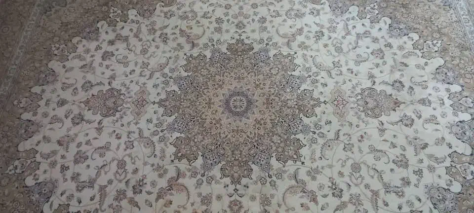 دو فرش ۱۲ متری ۵۰۰ شانه و یک فرش ۲×۱ به صورت ست|فرش|رشت, رودباری|دیوار