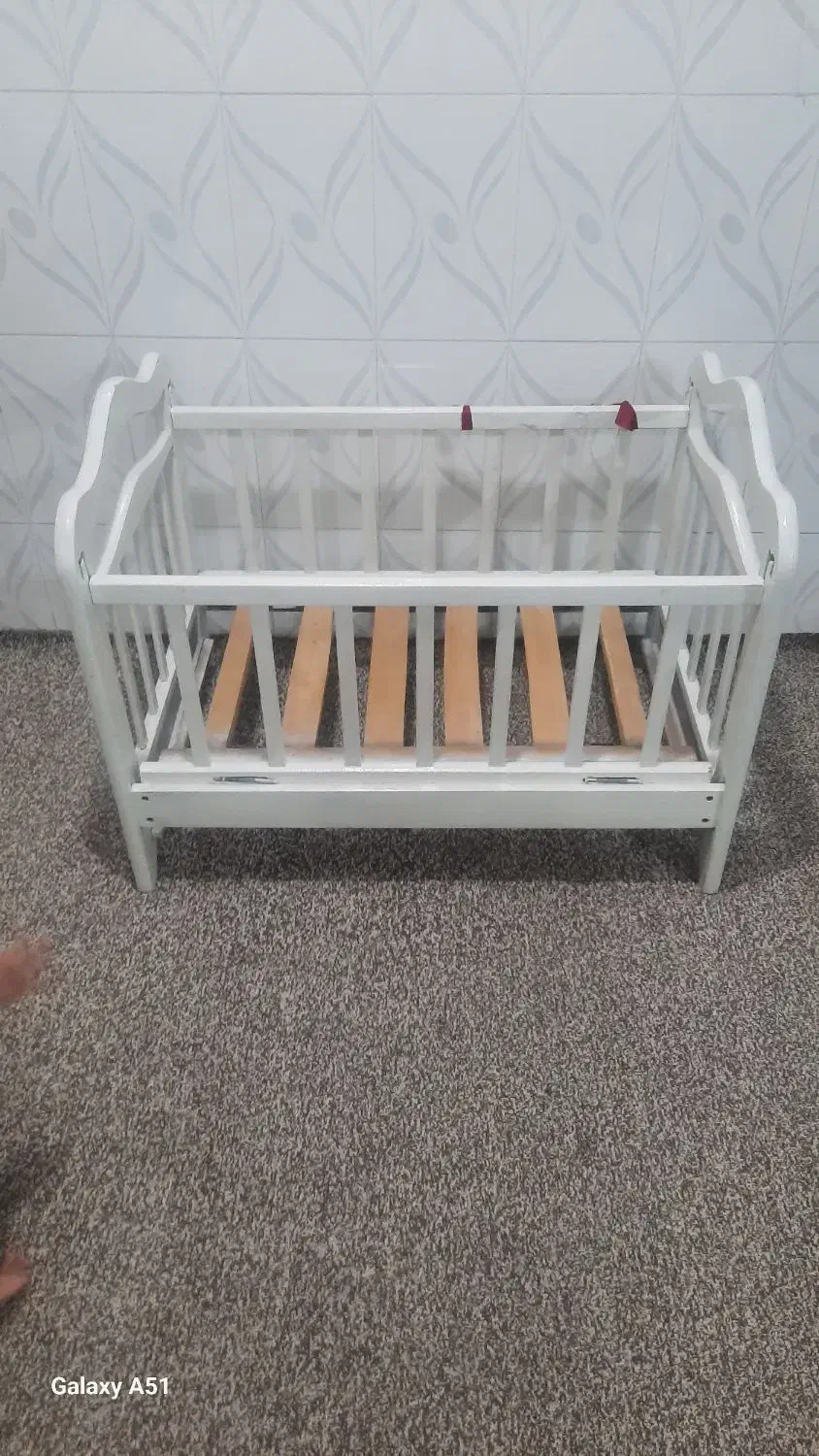 گهواره ثابت و متحرک کودک|تخت و صندلی بچه|اندیمشک, |دیوار