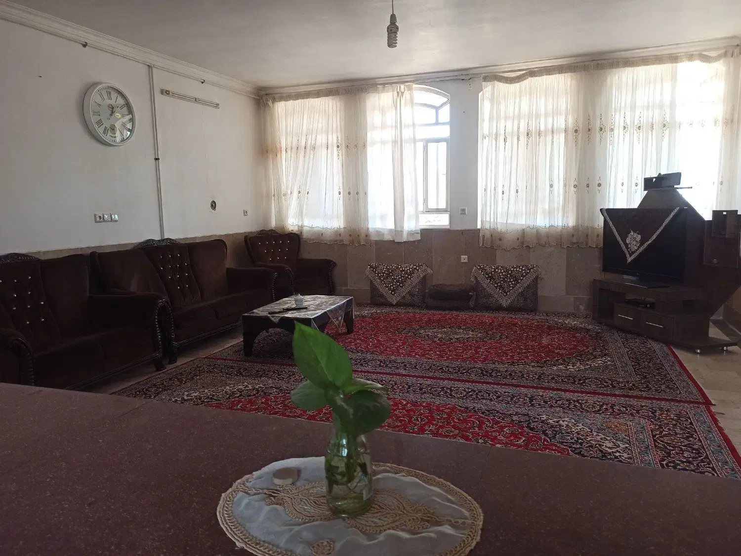 سوئیت 120 متری|اجارهٔ کوتاه‌مدت آپارتمان و سوئیت|تفت, |دیوار