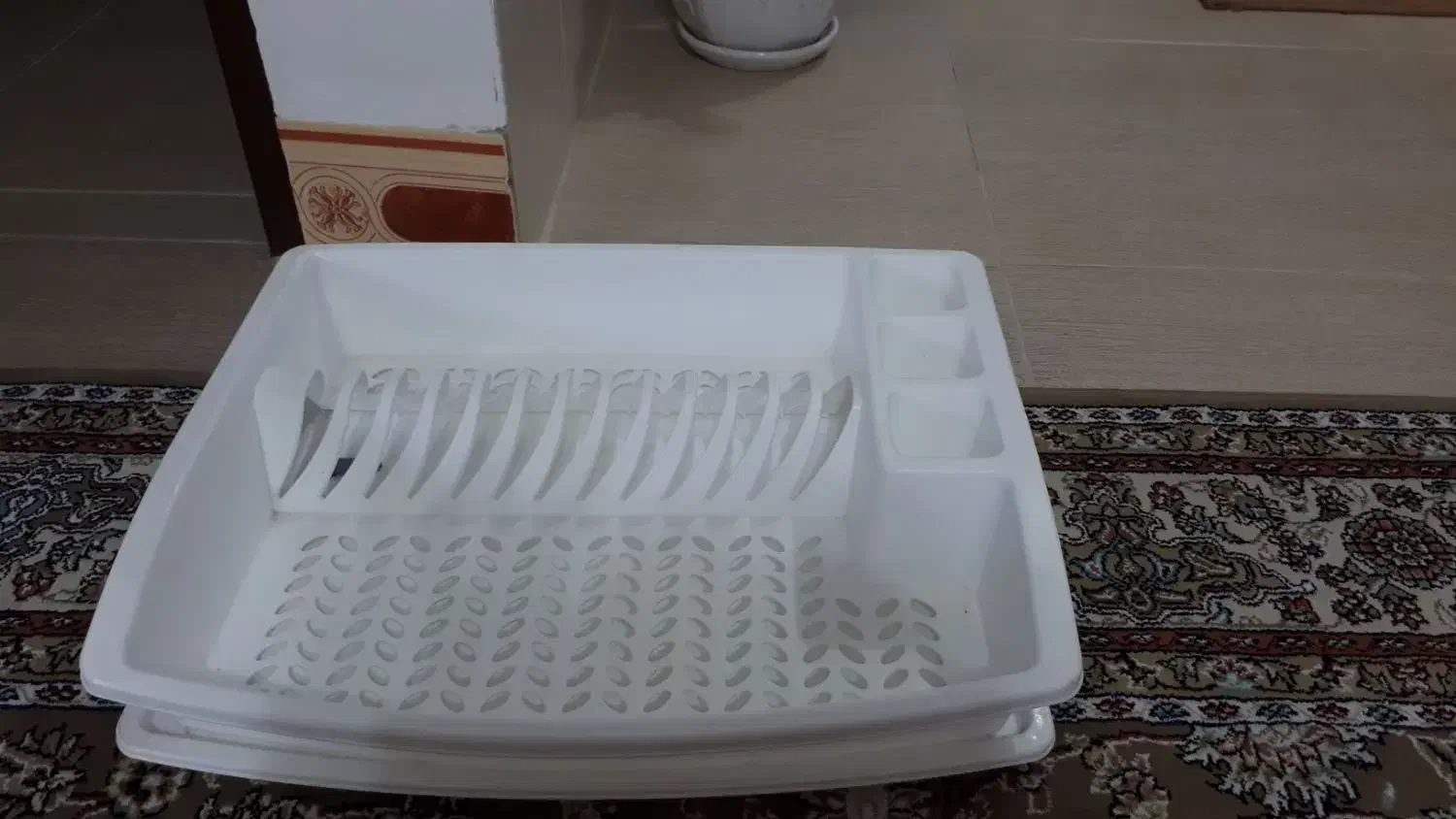 جا بشقابی آب چکان کنار سینگ|آبچکان و نظمدهنده ظروف|رشت, نیکمرام|دیوار