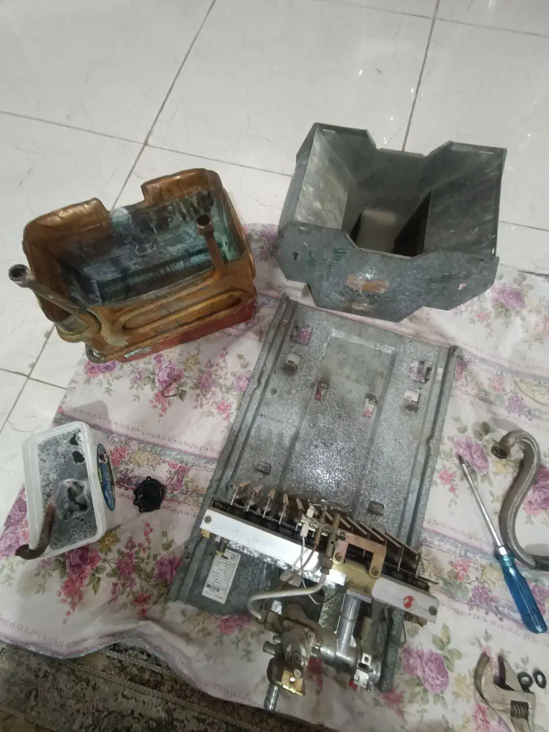 سرویس تعمیر  نصب انواع آبگرمکن دیواریوری پمپ تصفیه|خدمات پیشه و مهارت|اهواز, گلستان|دیوار