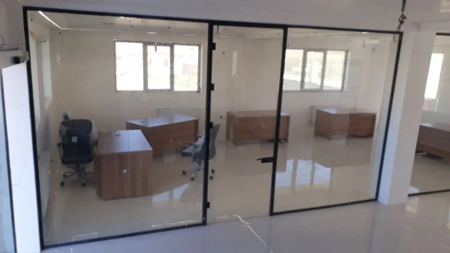 شیشه سکوریت کرکره برقی جک برقی|خدمات پیشه و مهارت|بجنورد, |دیوار