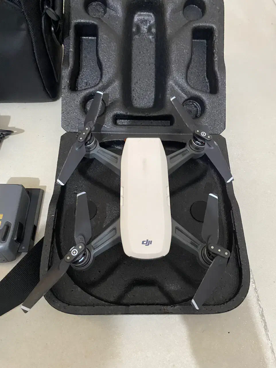 هلی شات spark|دوربین عکاسی و فیلم‌برداری|تهران, دریاچه شهدای خلیج فارس|دیوار