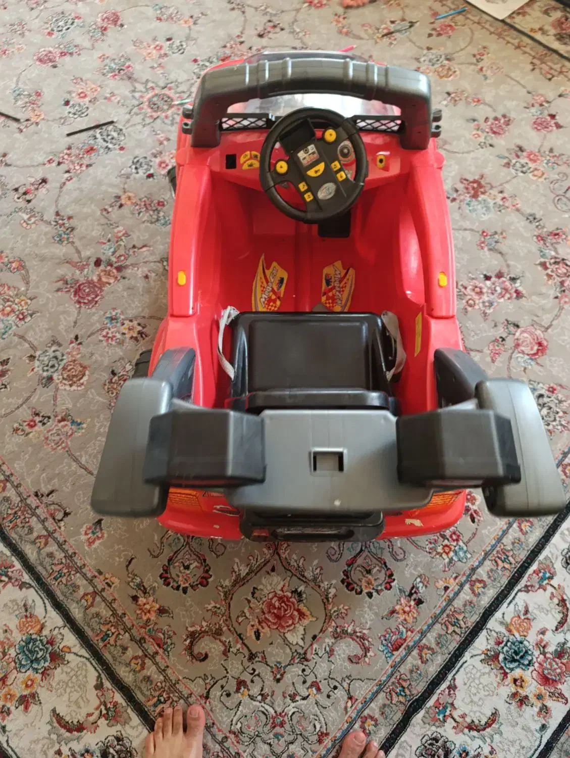 ماشین شارژی|اسباب‌‌بازی|شاهین‌شهر, فردوسی|دیوار