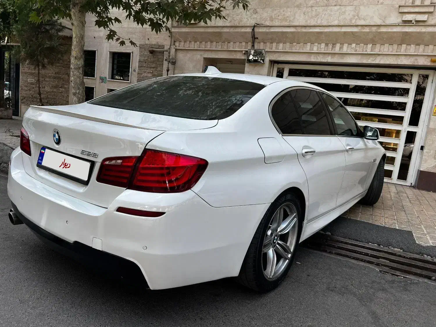 بی ام و فیس ۵۲۸ مدل ۲۰۱۱|خودرو سواری و وانت|کرج, فاز ۳ گوهردشت|دیوار