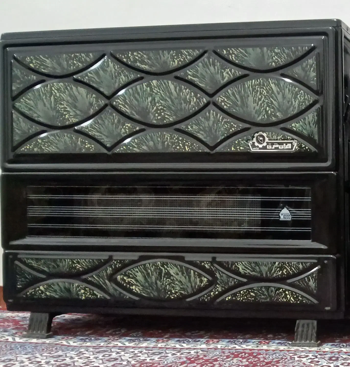 تعدادچهارعدد بخاری یه جفت سیب ویه شومینه و|بخاری، هیتر، شومینه|کبودرآهنگ, |دیوار