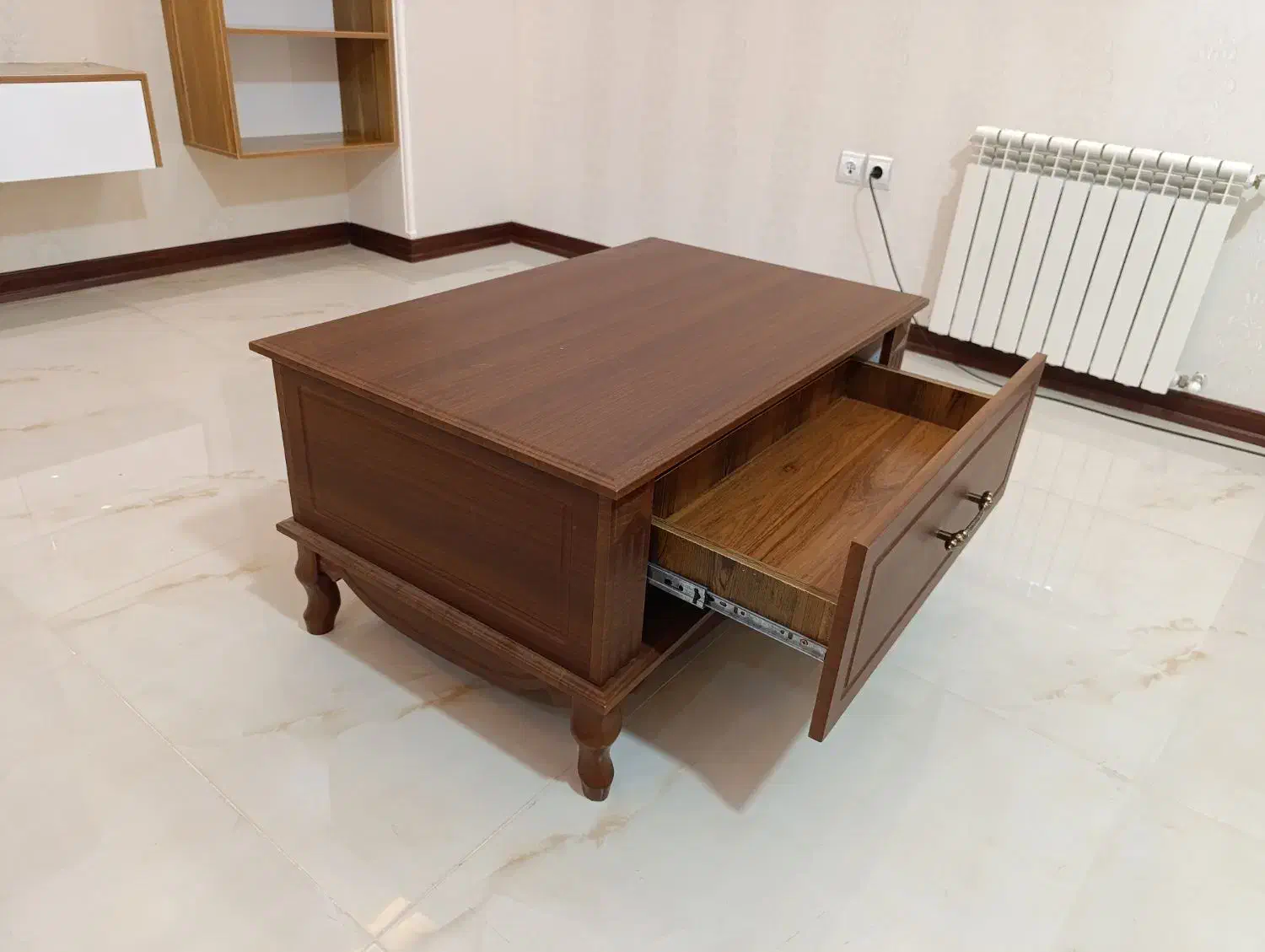 میز جلوی مبل نوی نو|مبلمان خانگی و میز عسلی|کرمان, |دیوار