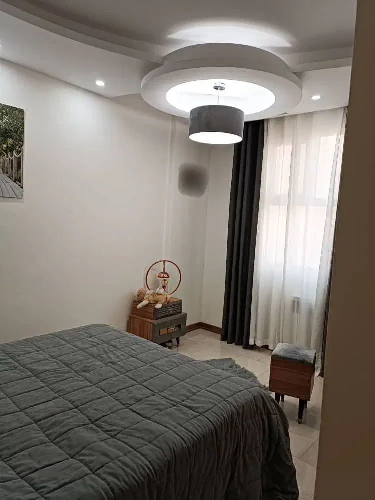 آپارتمان ۹۰ متری دو خوابه پارکینگ دار