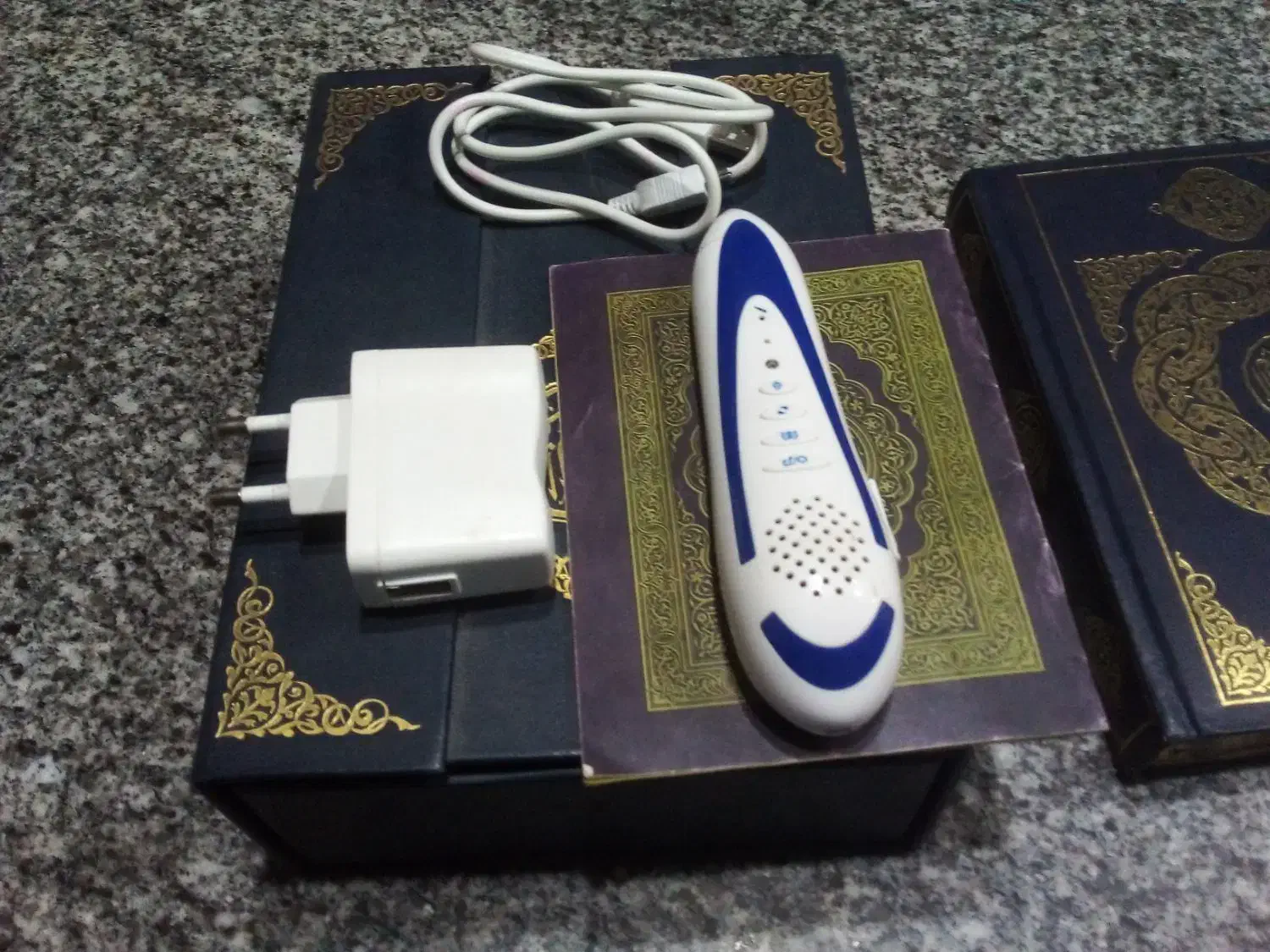 قلم قرآن کریم خیلی تمیز|کتاب و مجله مذهبی|تربت جام, جلگه موسی آباد|دیوار