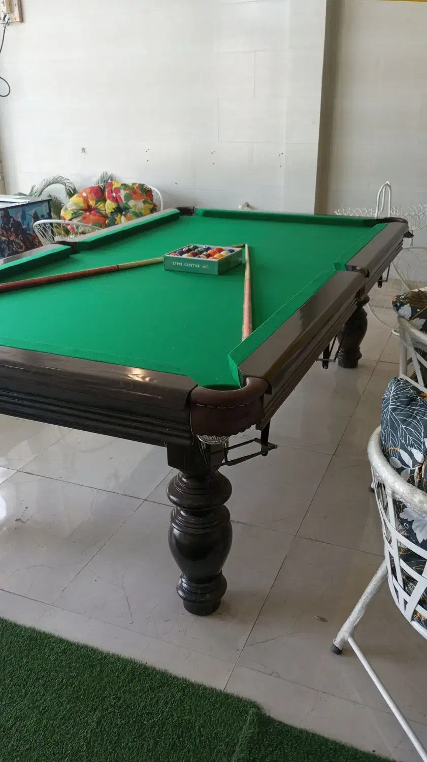 فروش بیلیارد به علت تغییر شغل|ورزشهای توپی|لاهیجان, شیشه گران|دیوار