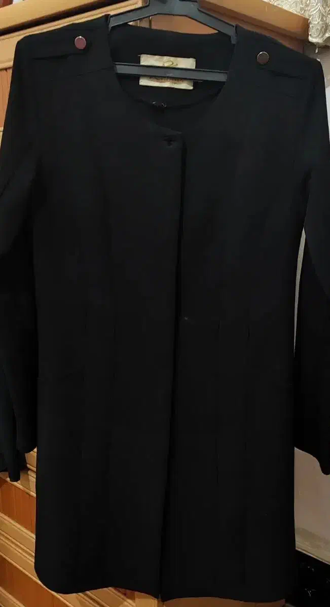 مانتو|لباس|دورود, |دیوار