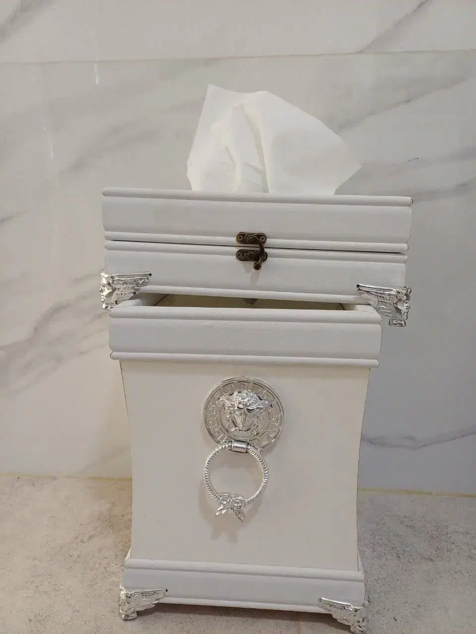 اینه ومیز|لوازم سرویس بهداشتی|فرخ‌شهر, |دیوار