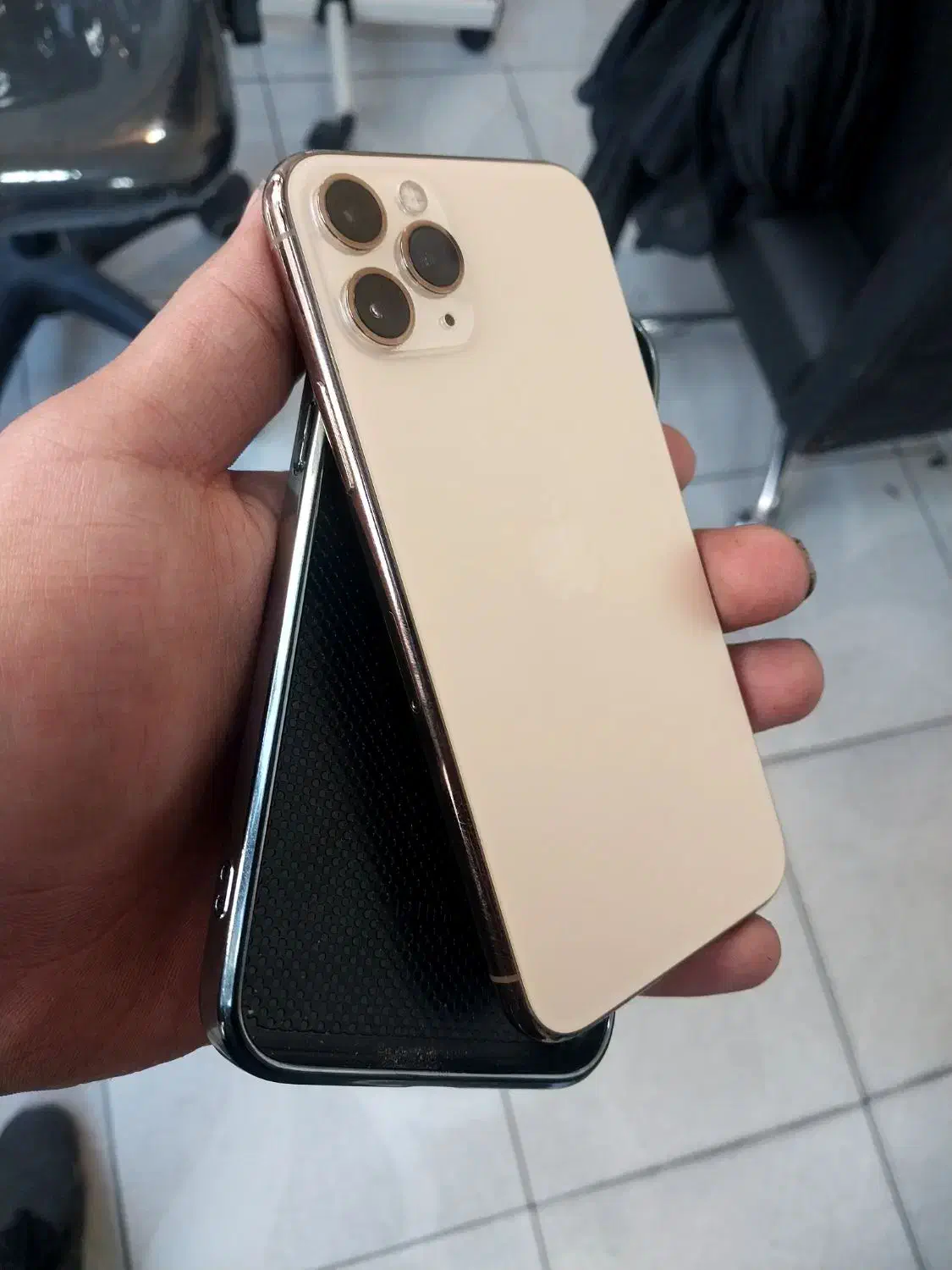 اپل iPhone 11 Pro با حافظهٔ ۲۵۶ گیگابایت|موبایل|تبریز, |دیوار