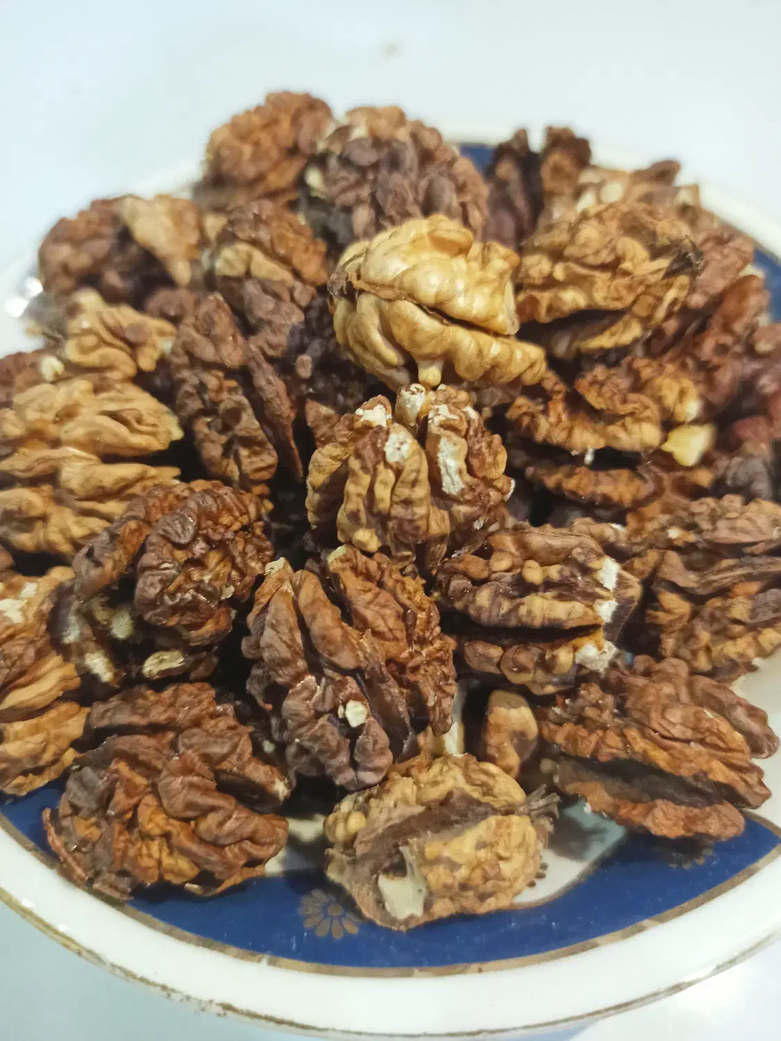 خشکبار ارگانیک باغات پاوه(مغز گردو)|خوردنی و آشامیدنی|پاوه, |دیوار