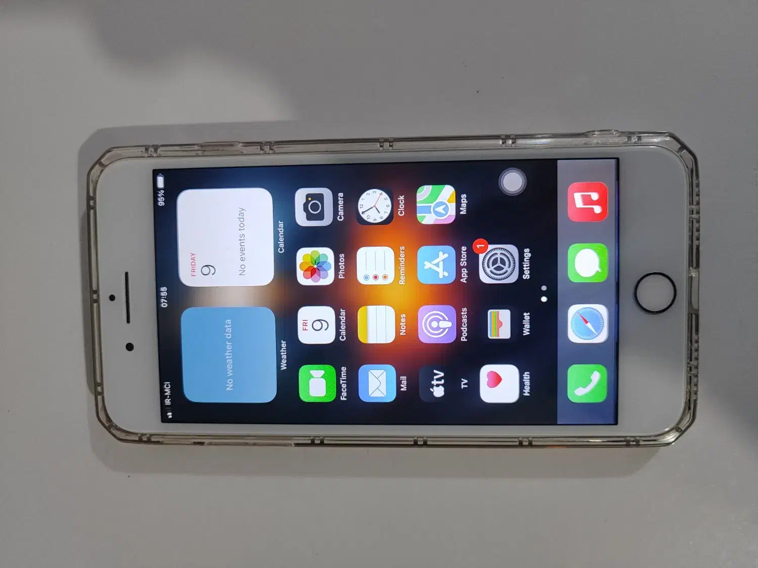 آیفون 8 پلاس 64 گیگ استثنایی|موبایل|اسلامشهر, زرافشان|دیوار