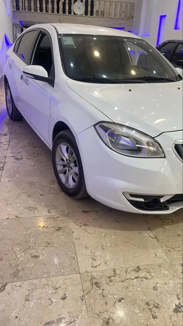 برلیانس متور بزرگ بی رنگ دنده ای|خودرو سواری و وانت|کرج, کوی امامیه|دیوار