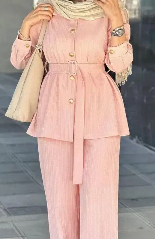 دوخت لباس|لباس|کبودرآهنگ, |دیوار