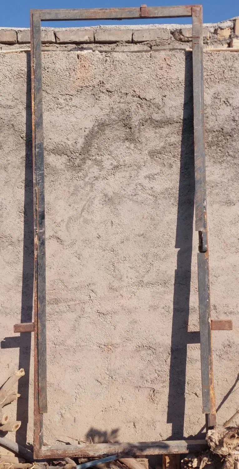 درب حیاط|مصالح و تجهیزات ساختمان|آرادان, |دیوار