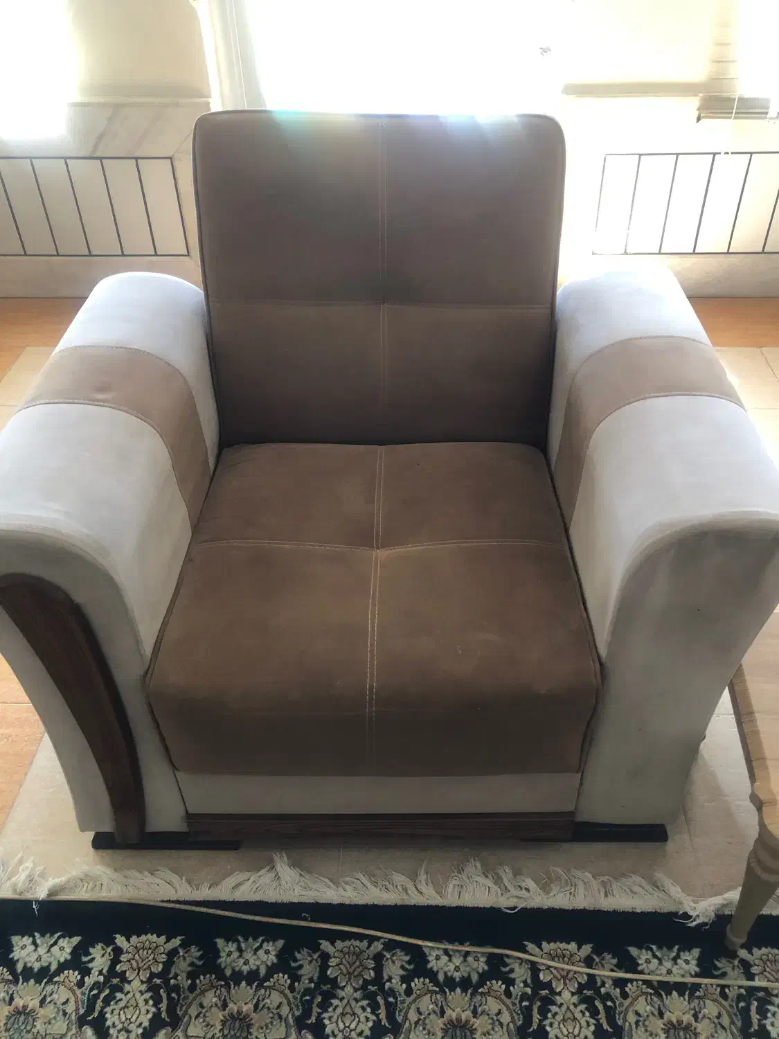 مبل تخت خواب شو هشت نفره|مبلمان خانگی و میز عسلی|مبارکه, |دیوار