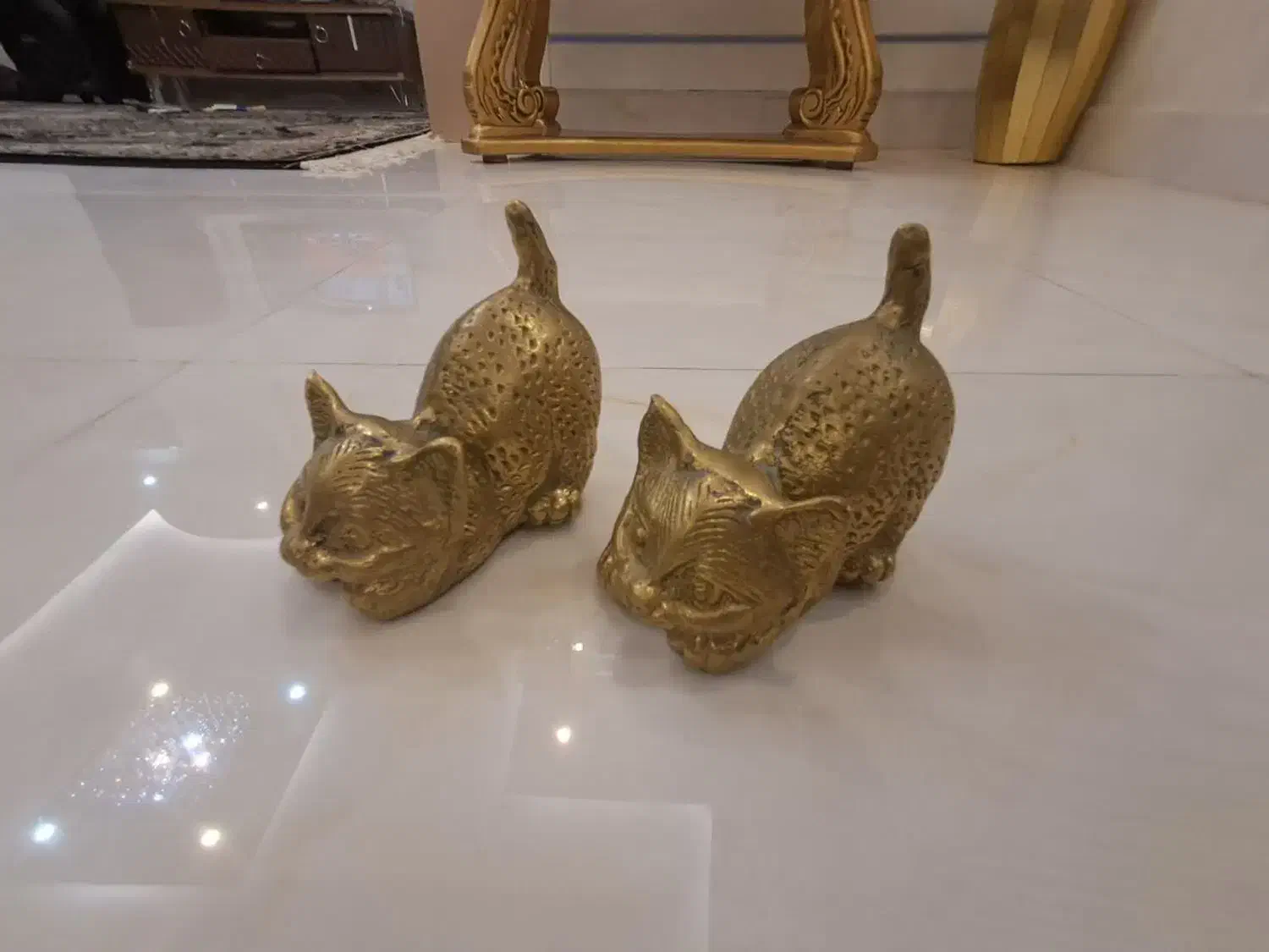 یک جفت گربه برنجی سنگین وزن|مجسمه، تندیس، ماکت|اراک, |دیوار