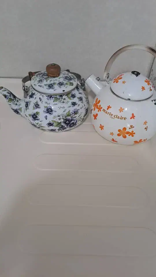 کتری یا قوری|قوری، کتری، قهوهساز دستی|مهاباد (آذربایجان غربی), |دیوار