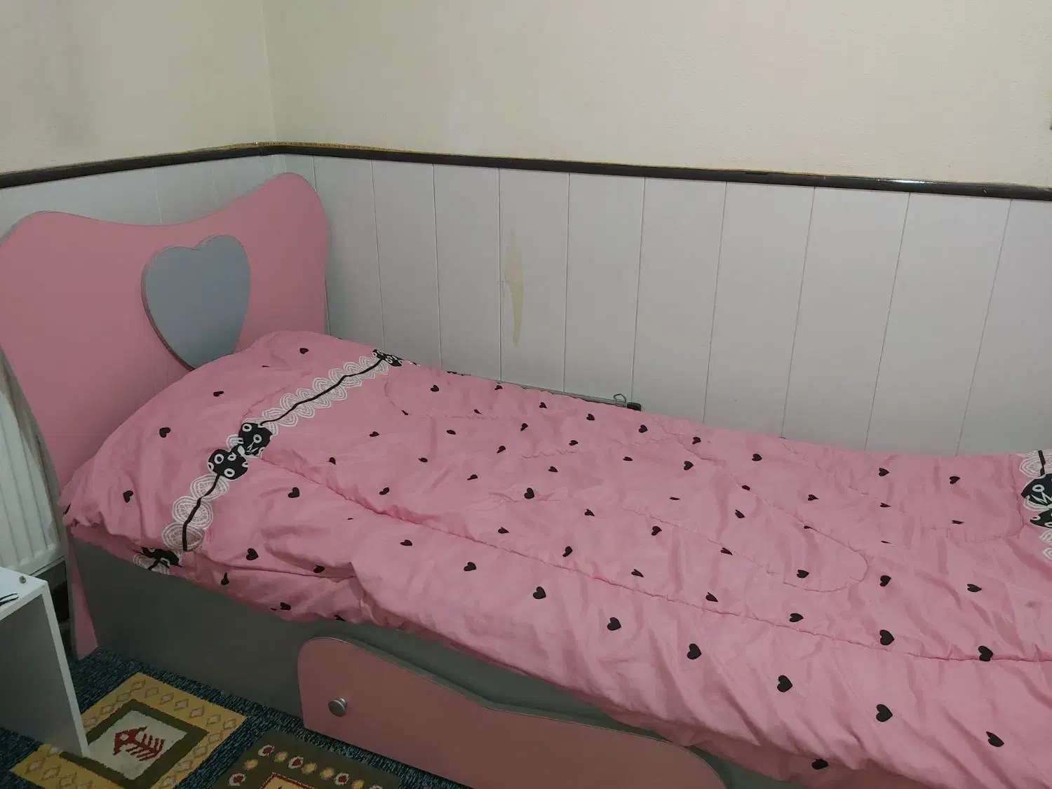 تخت یک نفره|تخت و سرویس خواب|شاهین‌شهر, فیض|دیوار