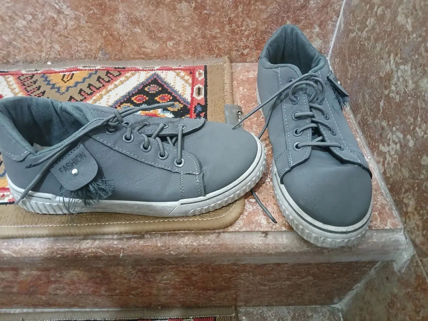 سایز۳۴.دوبار پوشیده شده سالم وتمیز|کیف، کفش، کمربند|مرند, |دیوار