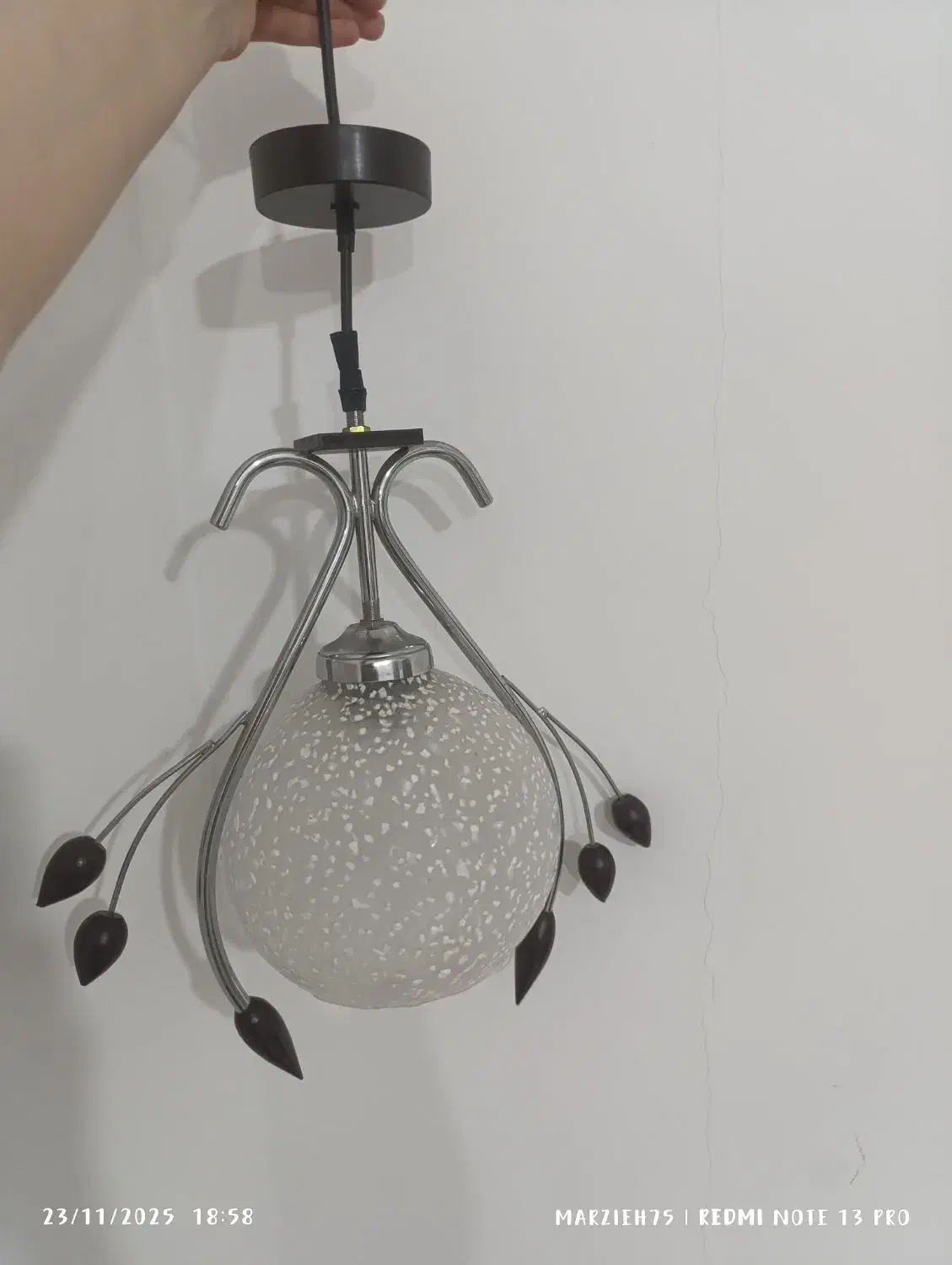 لوستر  ۴شاخه و تک شاخه|لوستر و چراغ آویز|محمدیه-قزوین, |دیوار