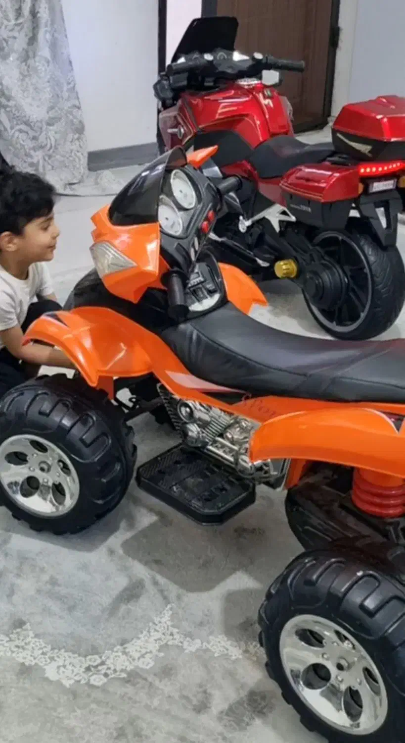 موتورشارژی هردوتا ۱۸تومن|اسباببازی بچه|کوچصفهان, |دیوار