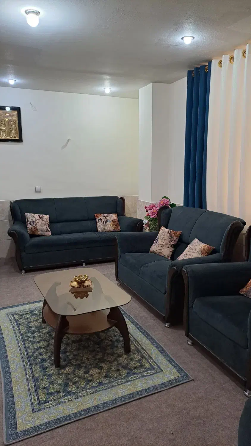 منزل مبله/  بالا شهر|اجارهٔ کوتاه‌مدت آپارتمان و سوئیت|مرودشت, تامین اجتماعی‎|دیوار